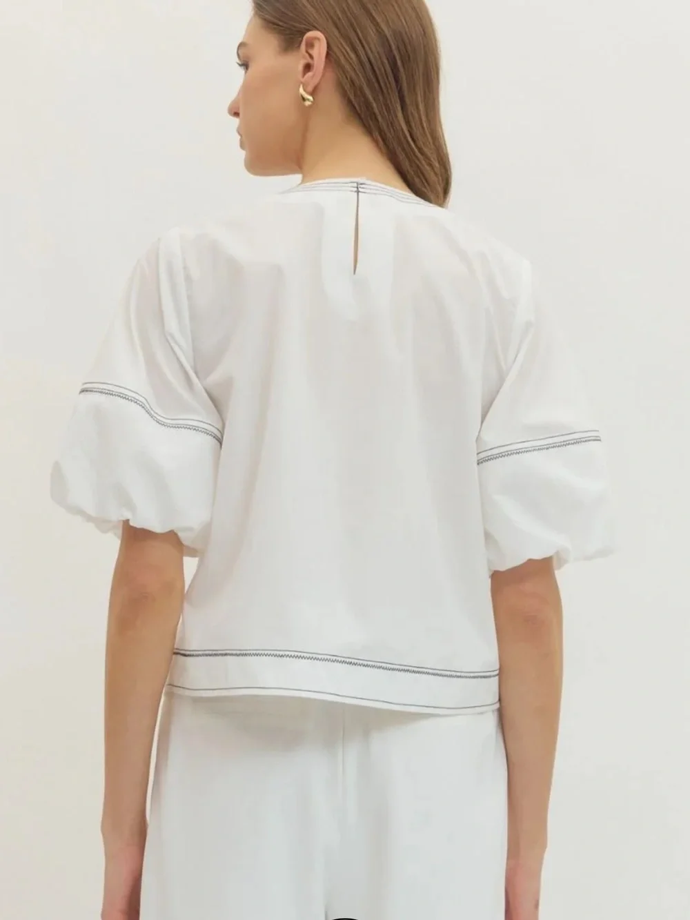 Zara White Puff Sleeve Blouse with Contrast Stitching